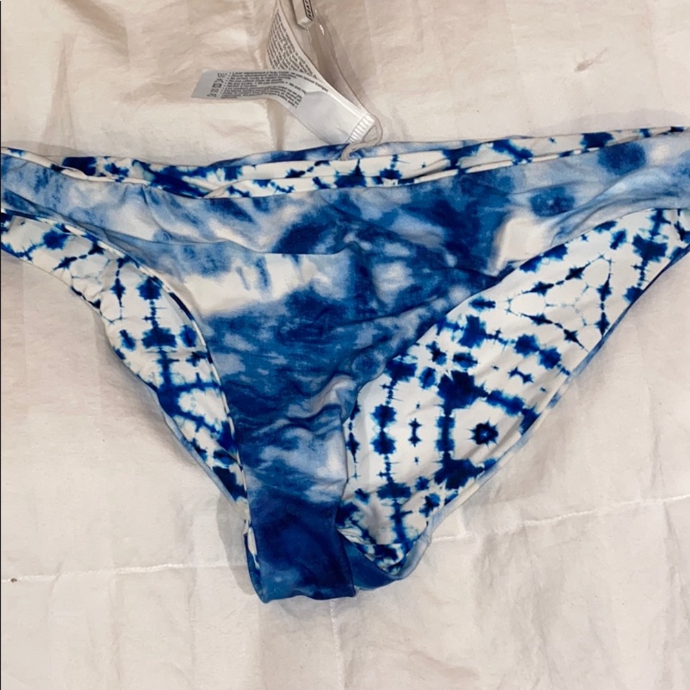 Bikini bottoms